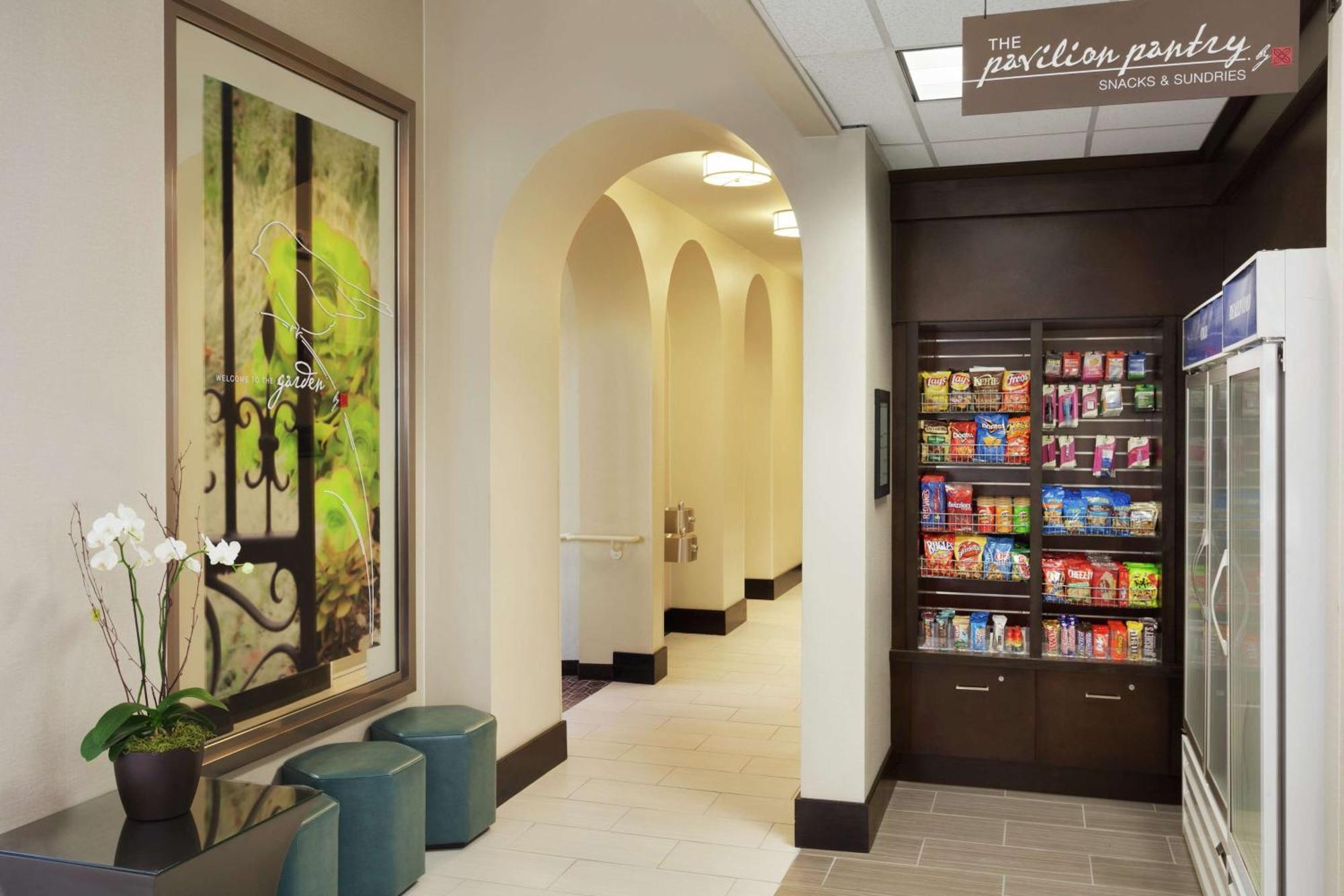 Hilton Garden Inn Cupertino Eksteriør billede