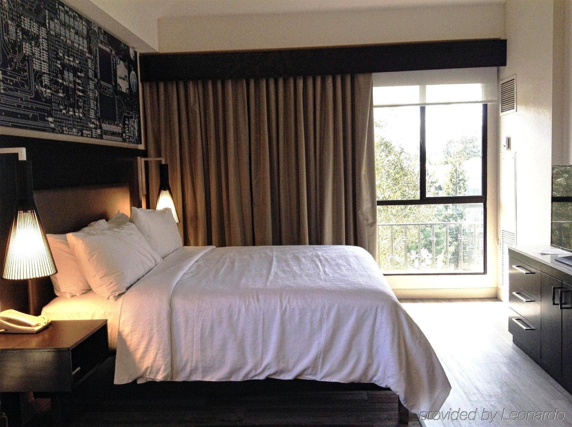 Hilton Garden Inn Cupertino Eksteriør billede