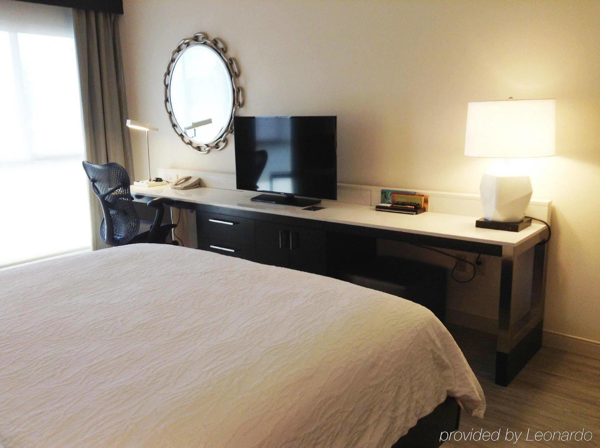 Hilton Garden Inn Cupertino Eksteriør billede